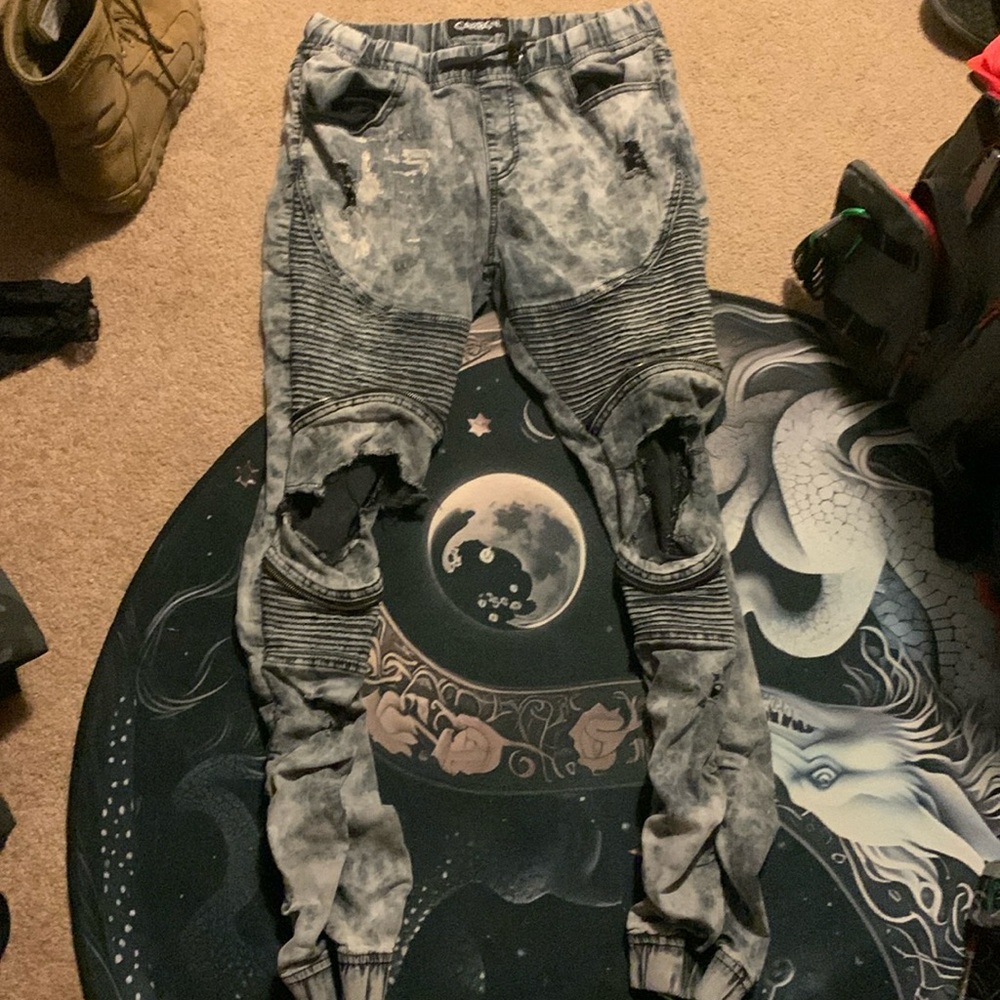 Men’s ripped joggers